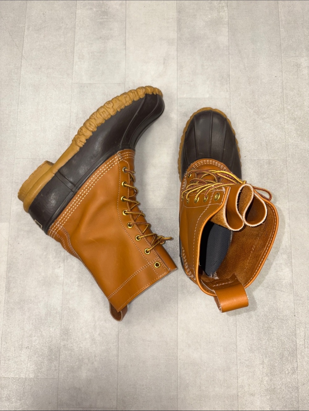 LL Bean Boots Mens 10M Duck Lace Up Classic Rain Work Leather Brown